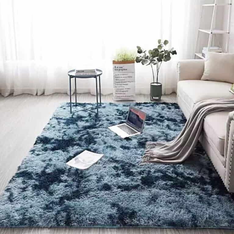 Fluffy Rug - Blue in Multiple Sizes