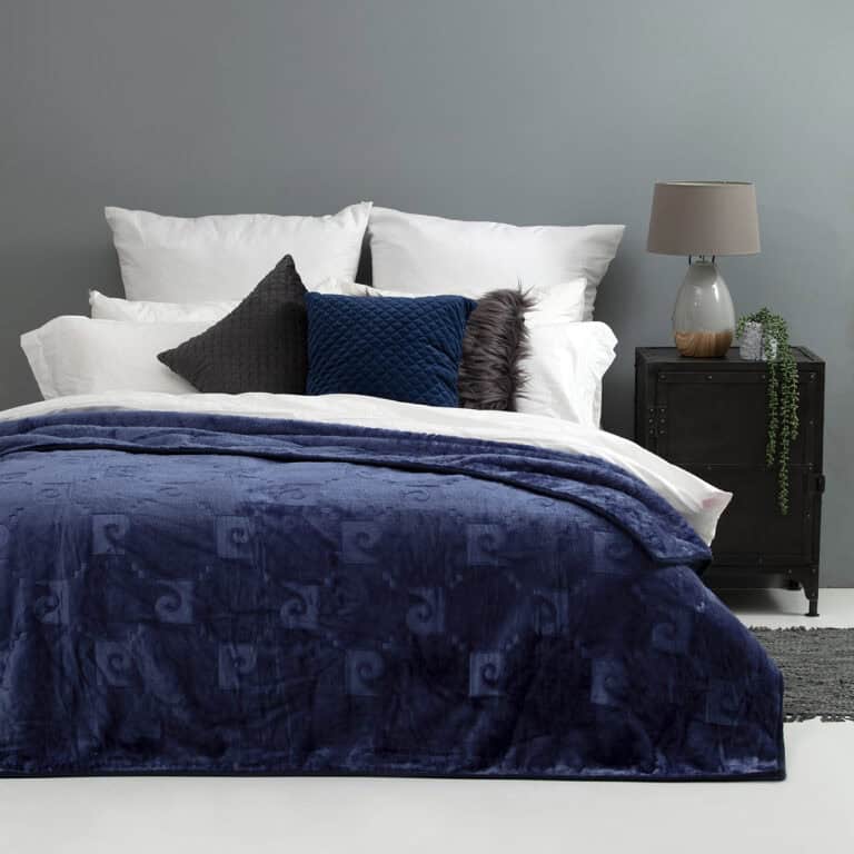 Pierre Cardin Mink Blanket 230x220 - Navy