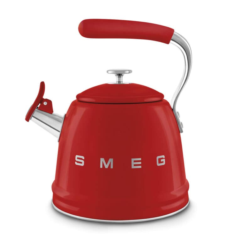 Smeg - 2.3L Whistle Kettle - CKLW2001RD